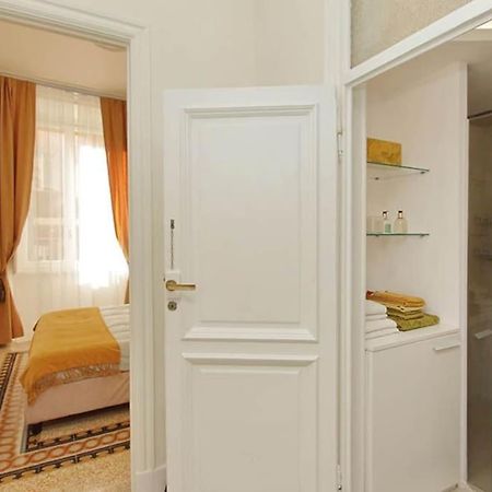 Elegant Apartment In The Heart Of Rome-Navona Area エクステリア 写真