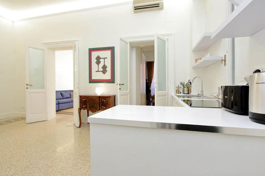 Elegant Apartment In The Heart Of Rome-Navona Area エクステリア 写真