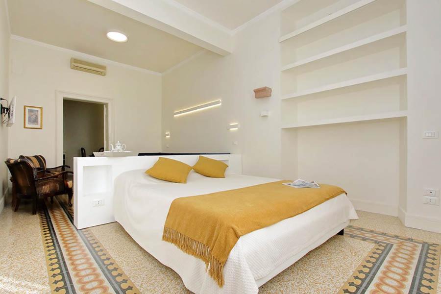 Elegant Apartment In The Heart Of Rome-Navona Area エクステリア 写真