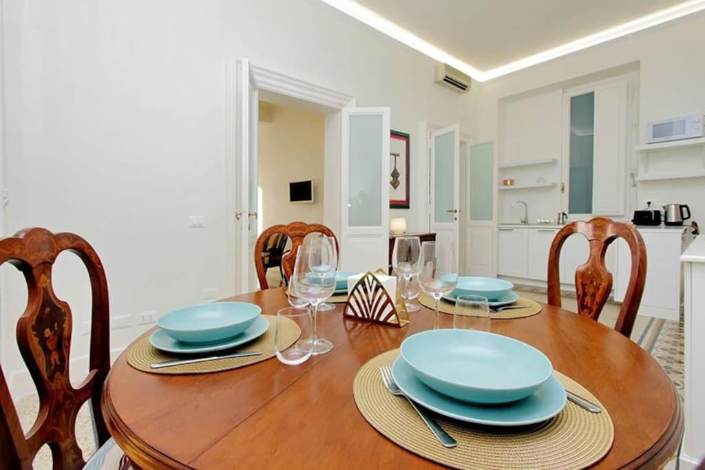 Elegant Apartment In The Heart Of Rome-Navona Area エクステリア 写真