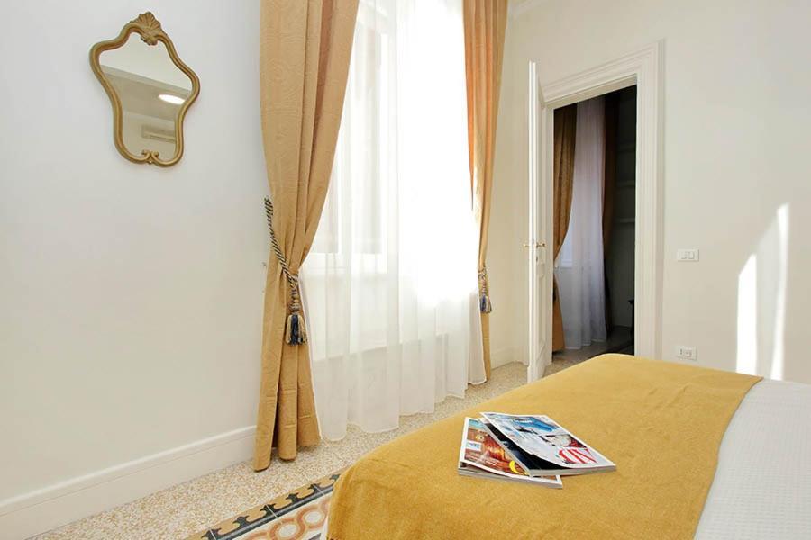 Elegant Apartment In The Heart Of Rome-Navona Area エクステリア 写真